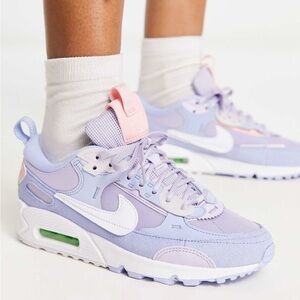 Nike Women's AirMax 90 Pastel Purple Sneakers